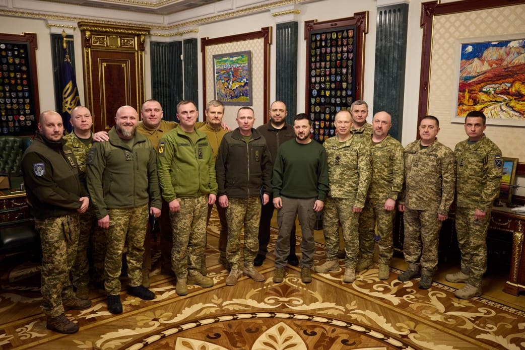 Відставка Залужного та призначення Сирського